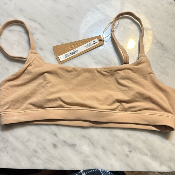 SKIMS FITS EVERYBODY SCOOP BRALETTE - Picture 5 of 10